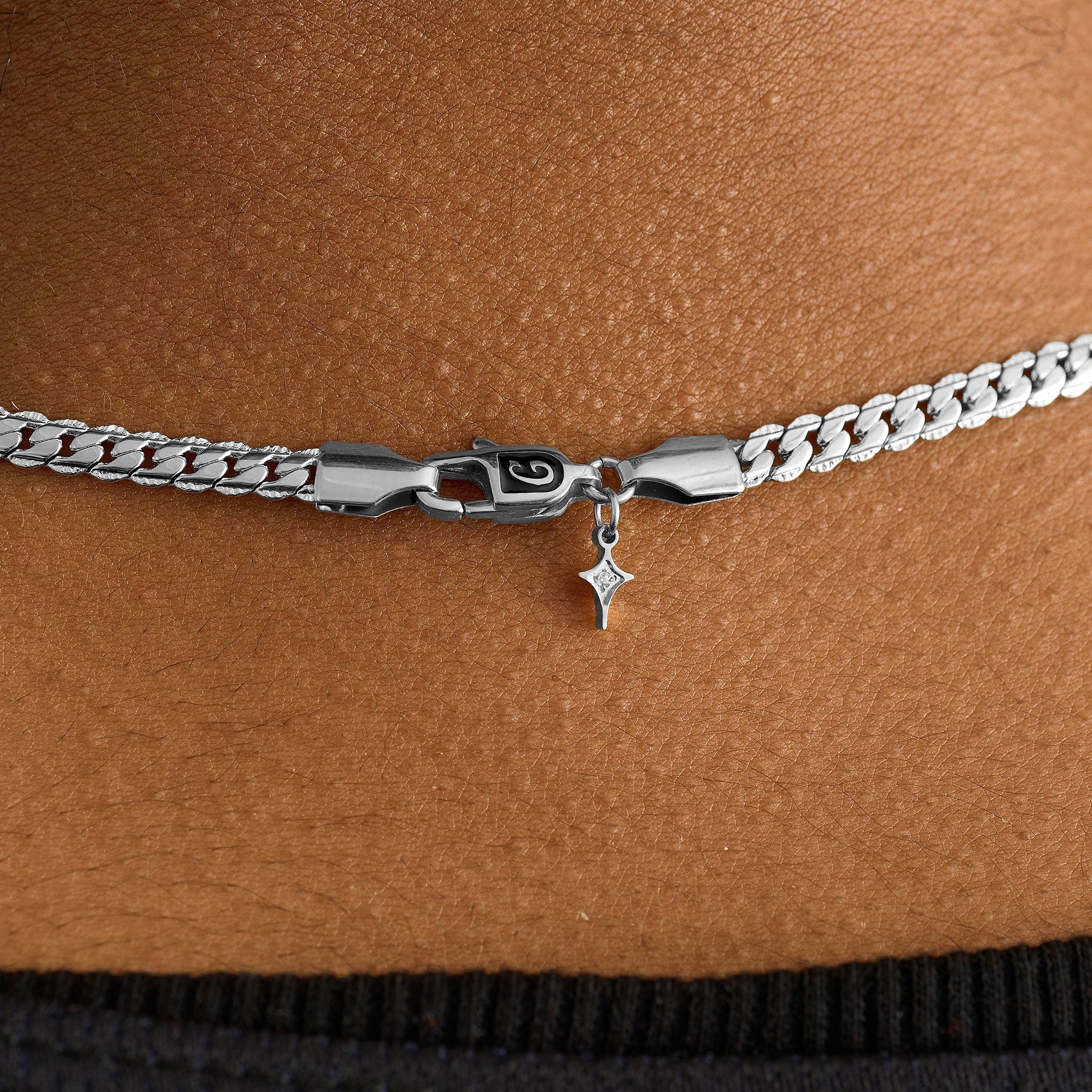 Curb Chain in White Gold - 4mm