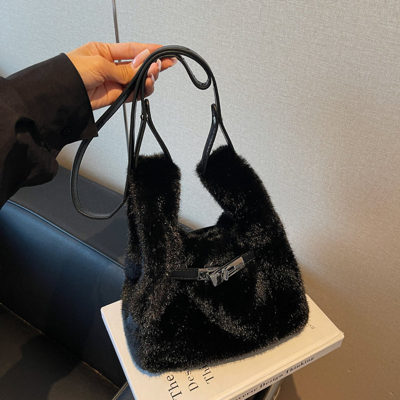 Cute Solid Color Chain Crossbody Bag for Women
