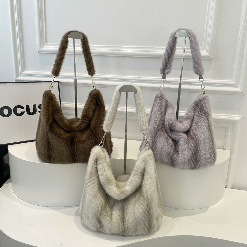 Stylish Large-Capacity Plush Tote Bag for Commute