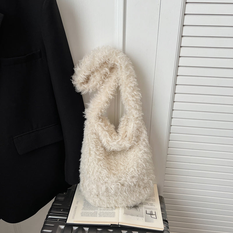 Versatile Plush Bucket Bag Autumn Winter Large Capacity Messenger Bag