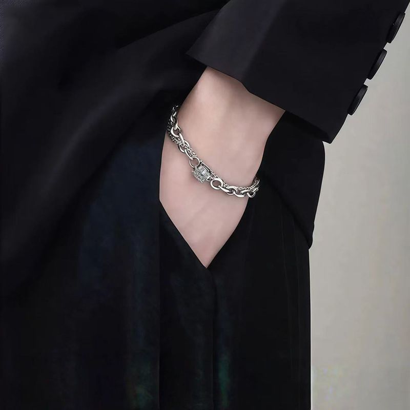Double-Layer Hourglass Bracelet