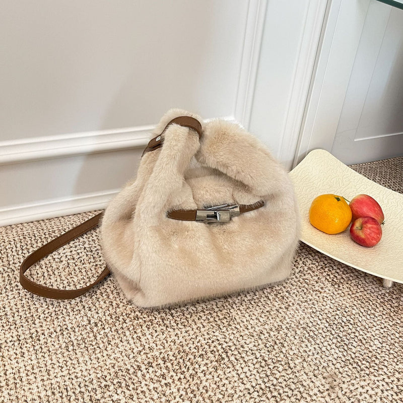 Stylish Large-Capacity Plush Hand Bucket Bag
