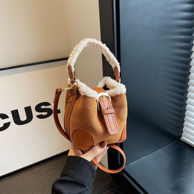 Retro Plush Bucket Bag Personalized Messenger Women's Bag