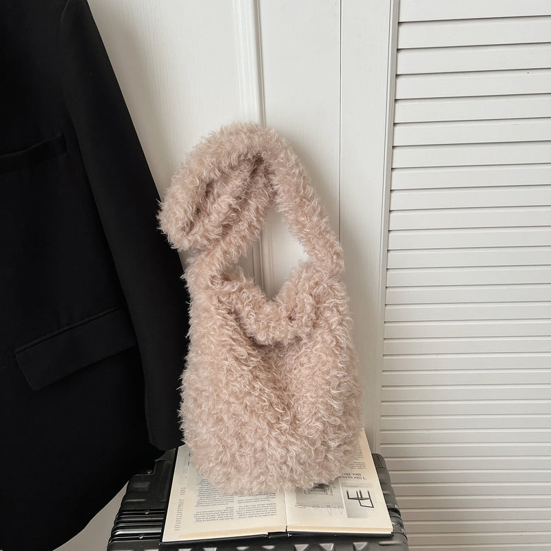 Versatile Plush Bucket Bag Autumn Winter Large Capacity Messenger Bag