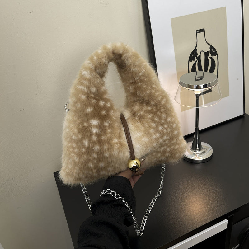 Trendy Plush Chain Shoulder Bag for Daily Use