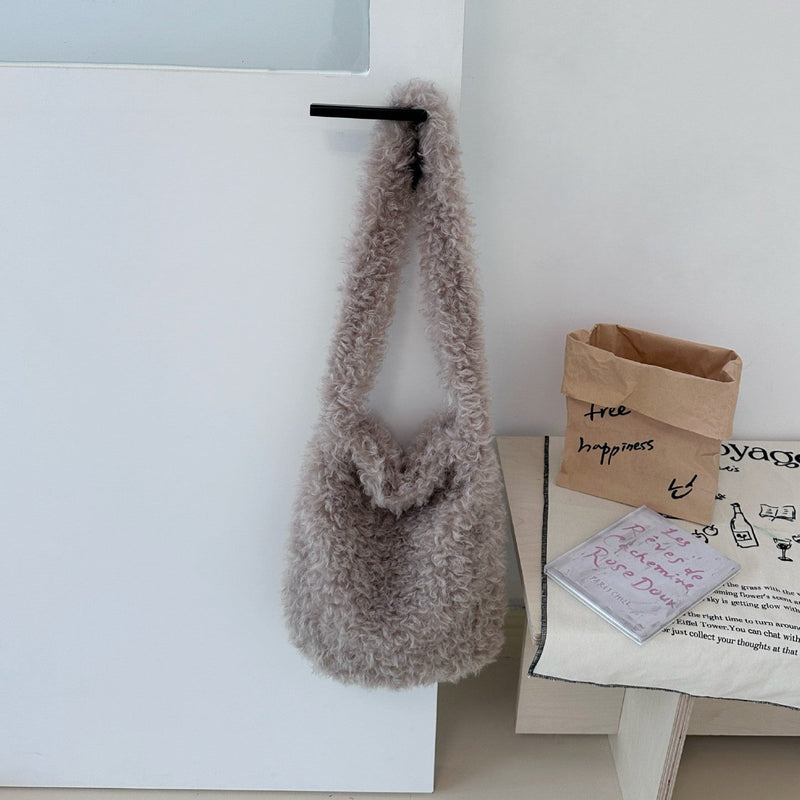 Women's Plush Bucket Bag Large Capacity Autumn Winter Shoulder Bag
