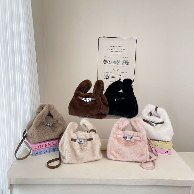 Stylish Large-Capacity Plush Hand Bucket Bag