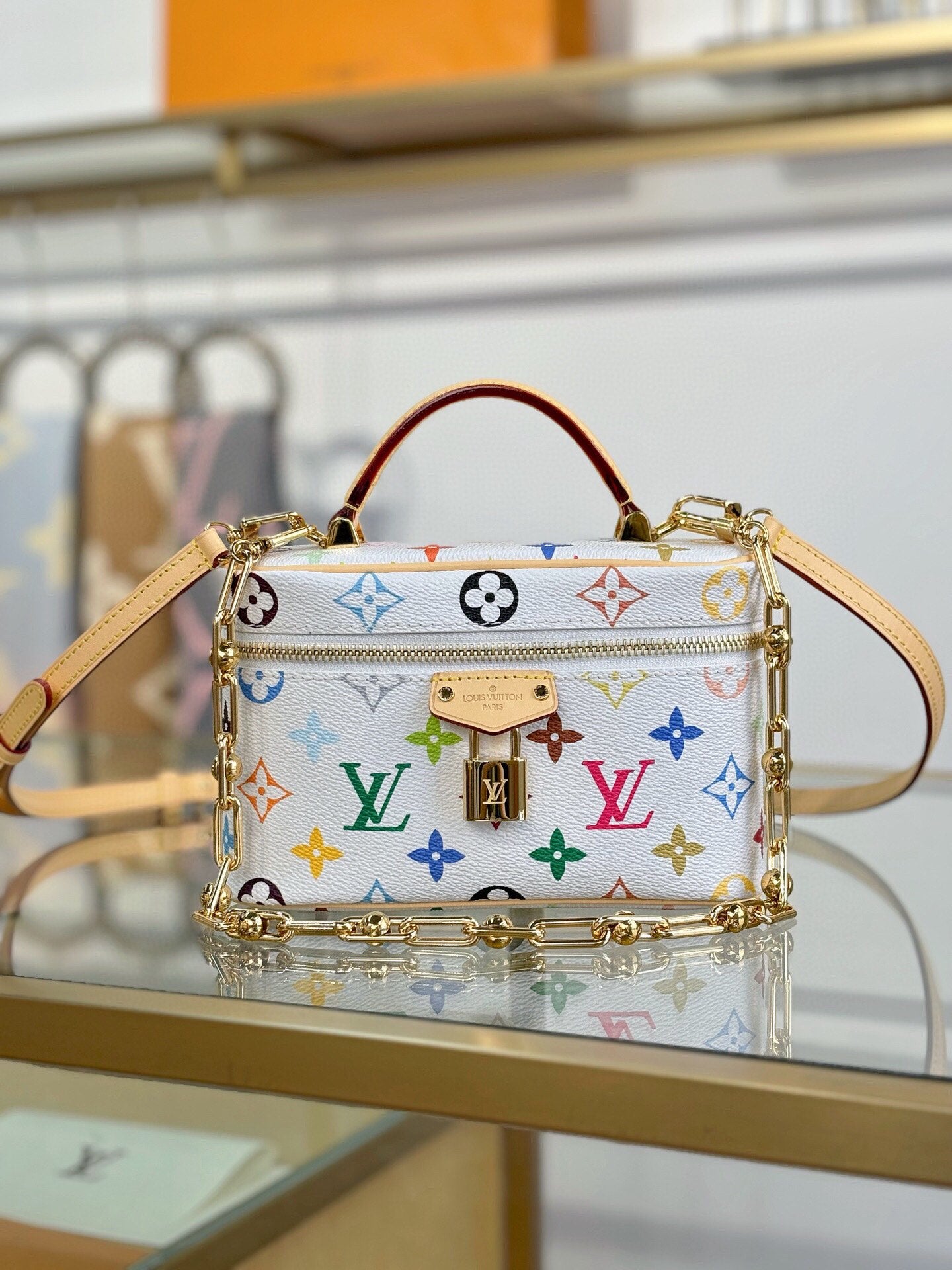 Vanity Chain Pouch Crossbody Bag