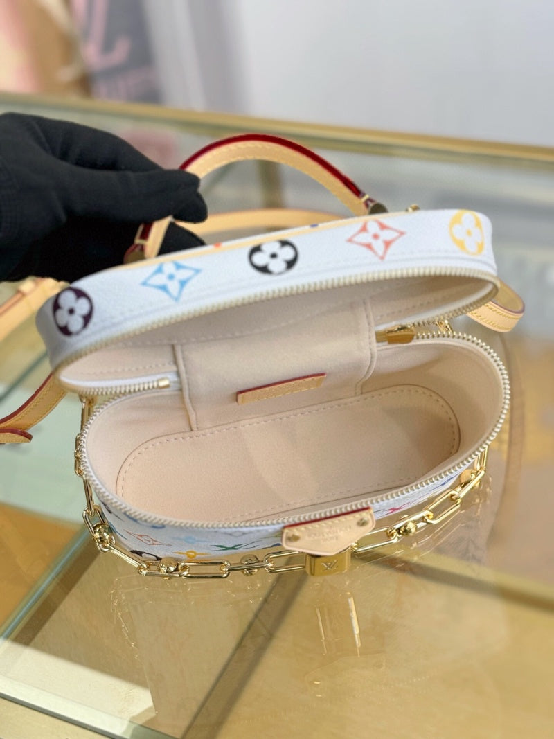 Vanity Chain Pouch Crossbody Bag