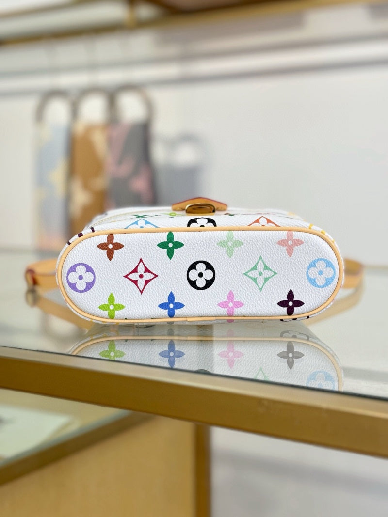 Vanity Chain Pouch Crossbody Bag